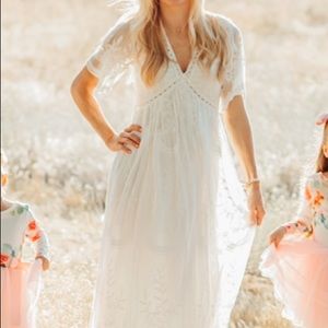 PinkBlush white lace dress. Size small, lined.